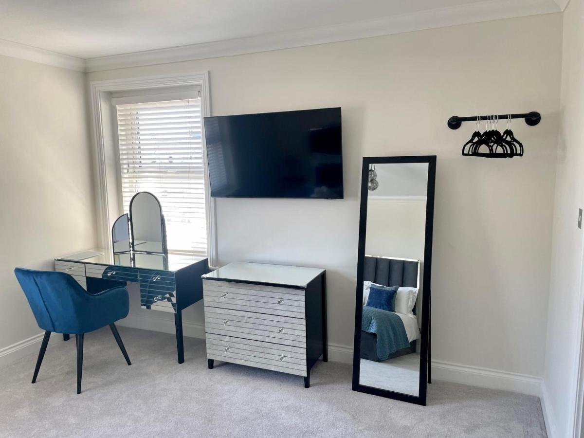 Exquisite Apartment, Stone Throw From The Beach Bournemouth Zewnętrze zdjęcie