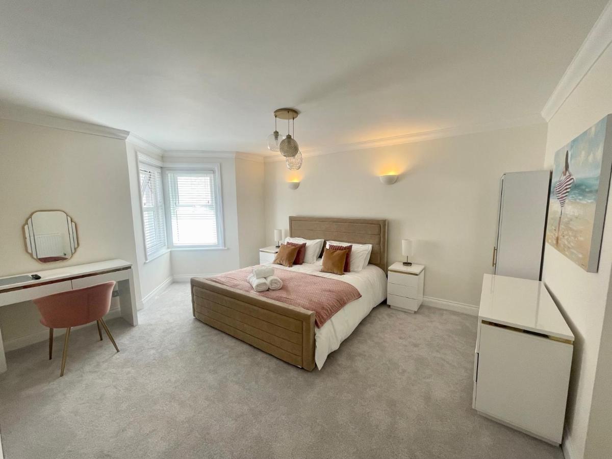 Exquisite Apartment, Stone Throw From The Beach Bournemouth Zewnętrze zdjęcie