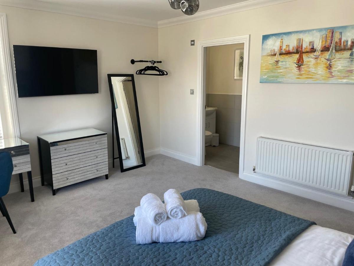 Exquisite Apartment, Stone Throw From The Beach Bournemouth Zewnętrze zdjęcie