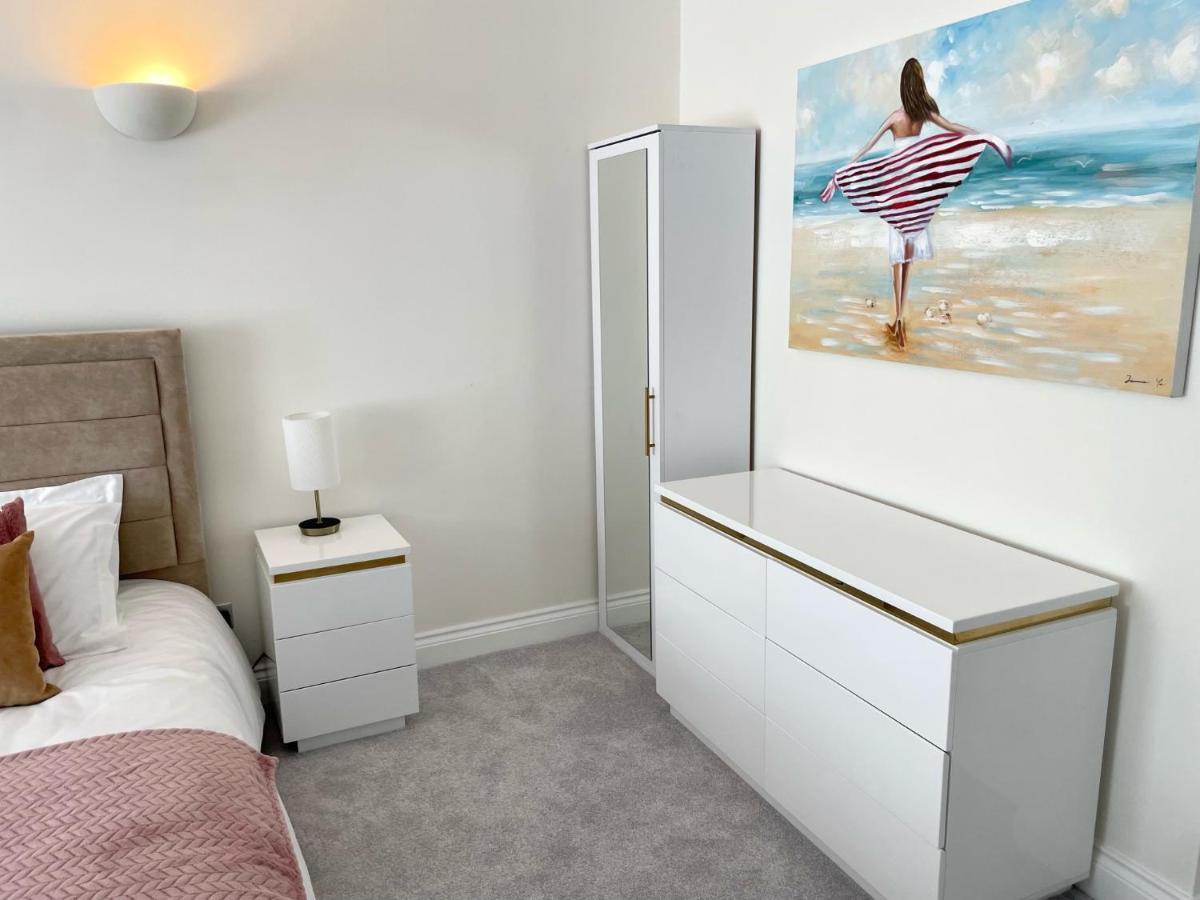 Exquisite Apartment, Stone Throw From The Beach Bournemouth Zewnętrze zdjęcie