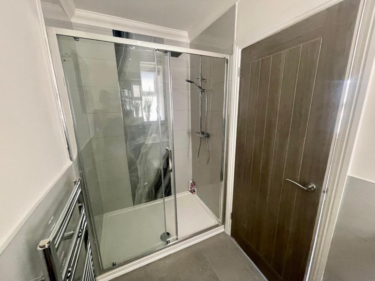 Exquisite Apartment, Stone Throw From The Beach Bournemouth Zewnętrze zdjęcie